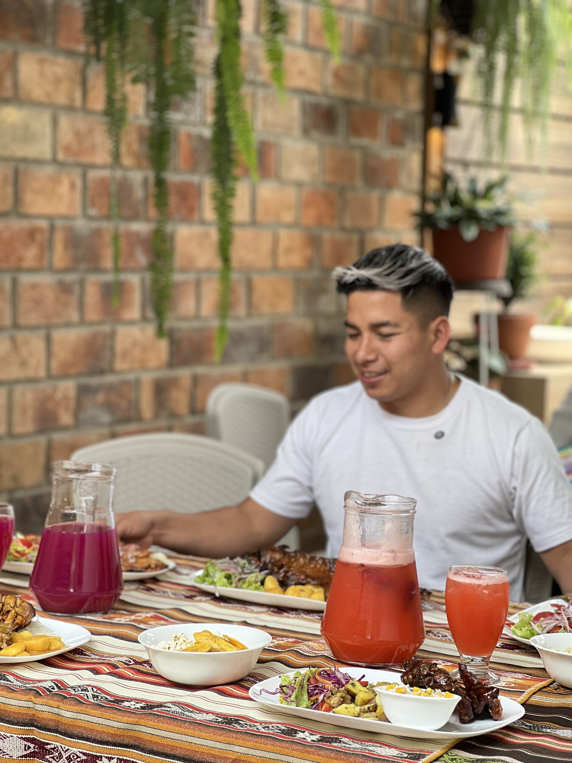 Raíces Carnes y Mariscos